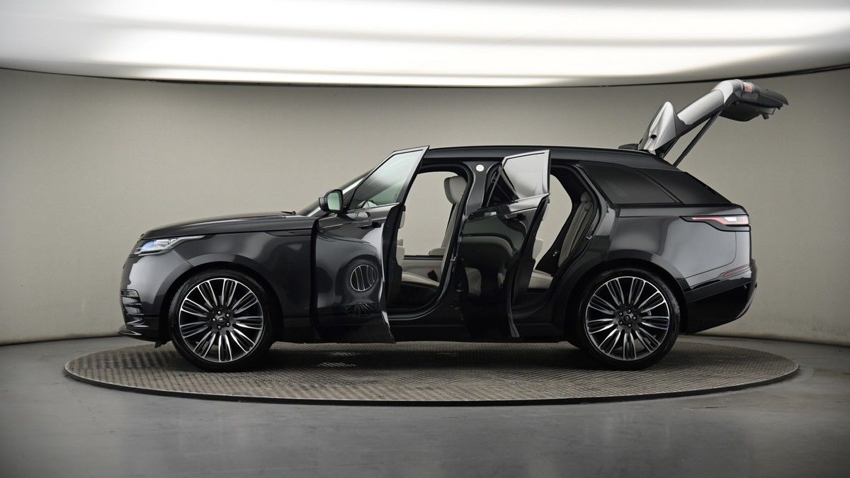 More views of Land Rover Range Rover Velar
