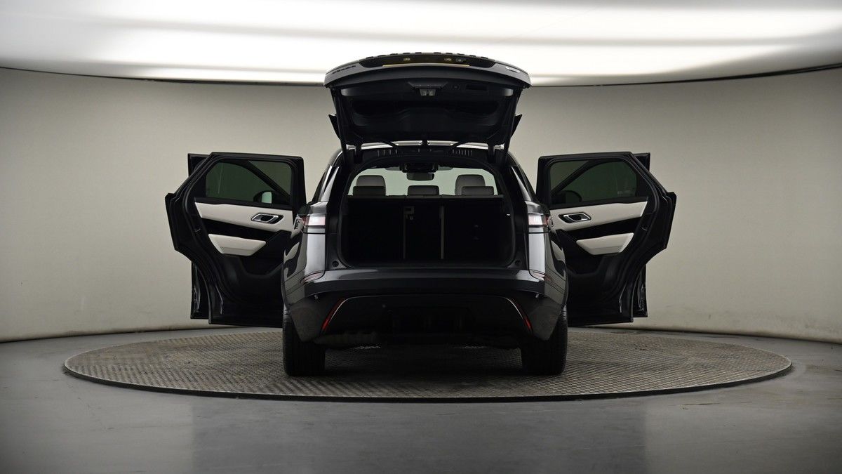 More views of Land Rover Range Rover Velar