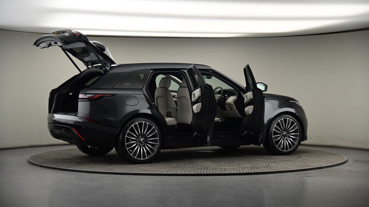More views of Land Rover Range Rover Velar