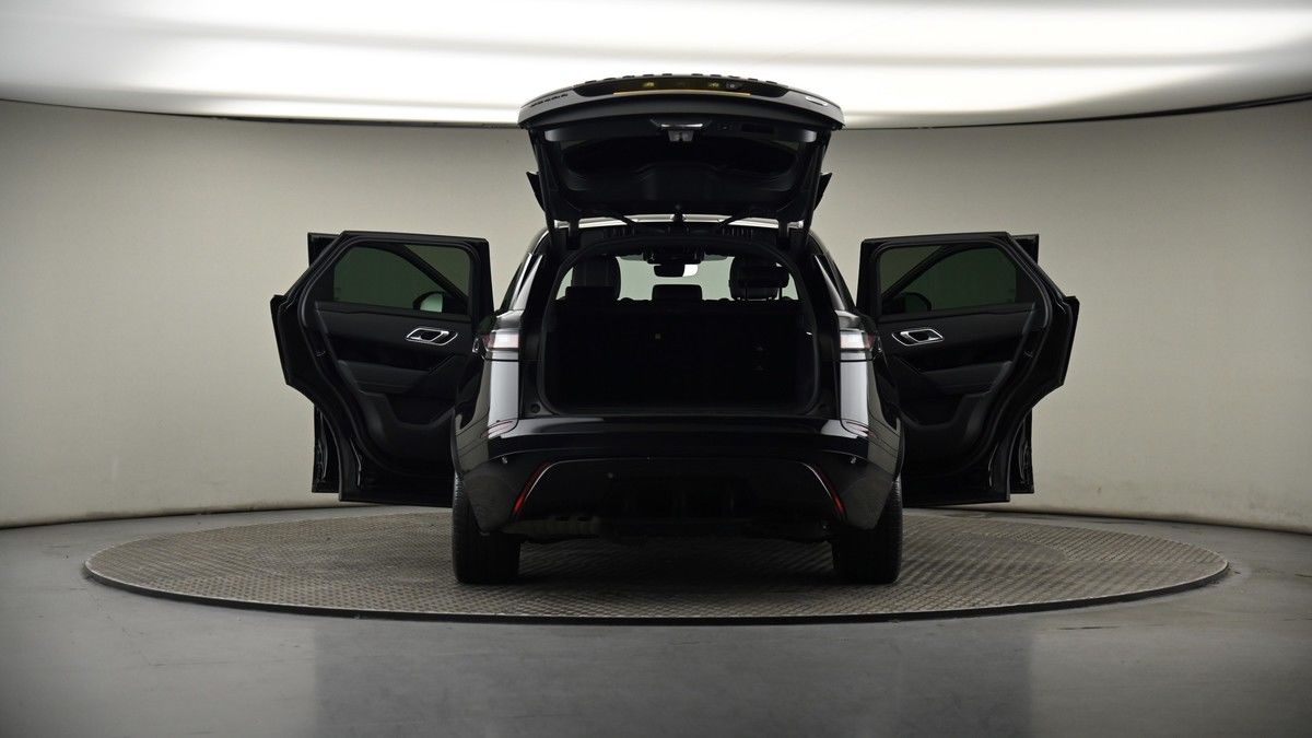 More views of Land Rover Range Rover Velar