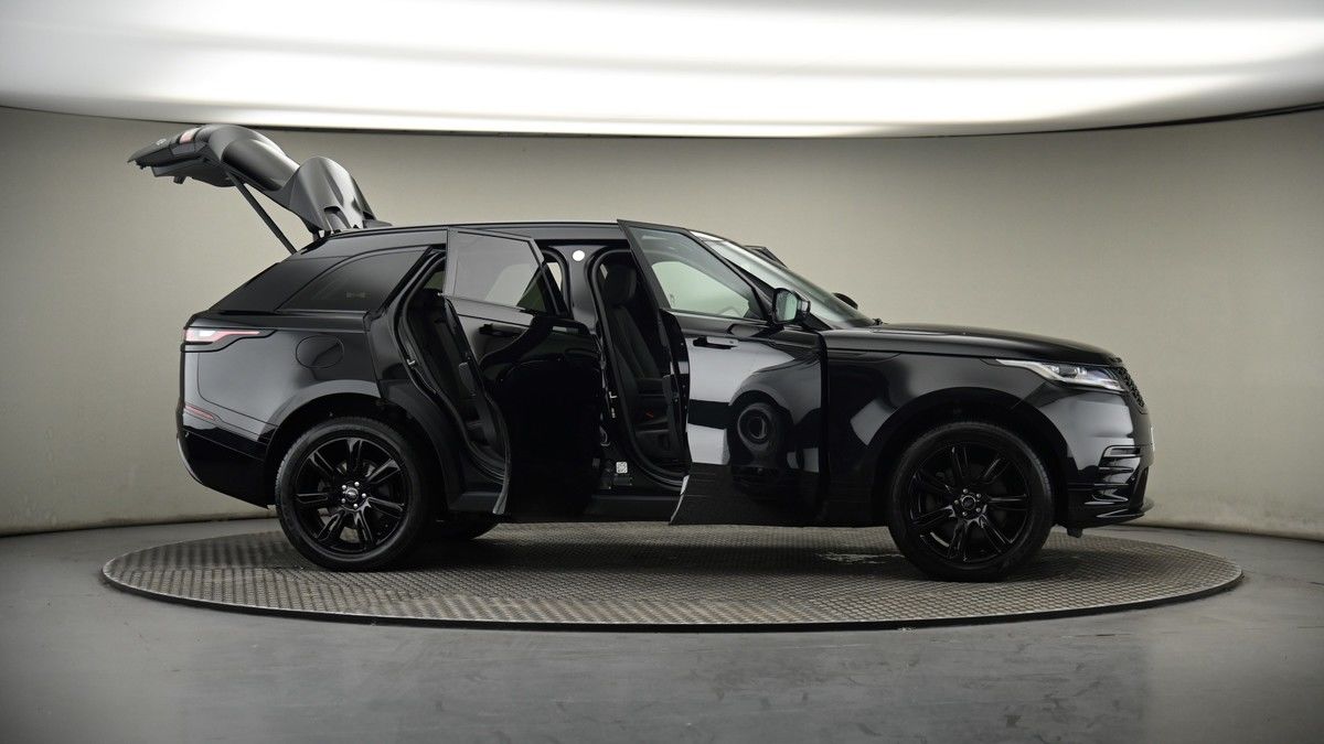 More views of Land Rover Range Rover Velar