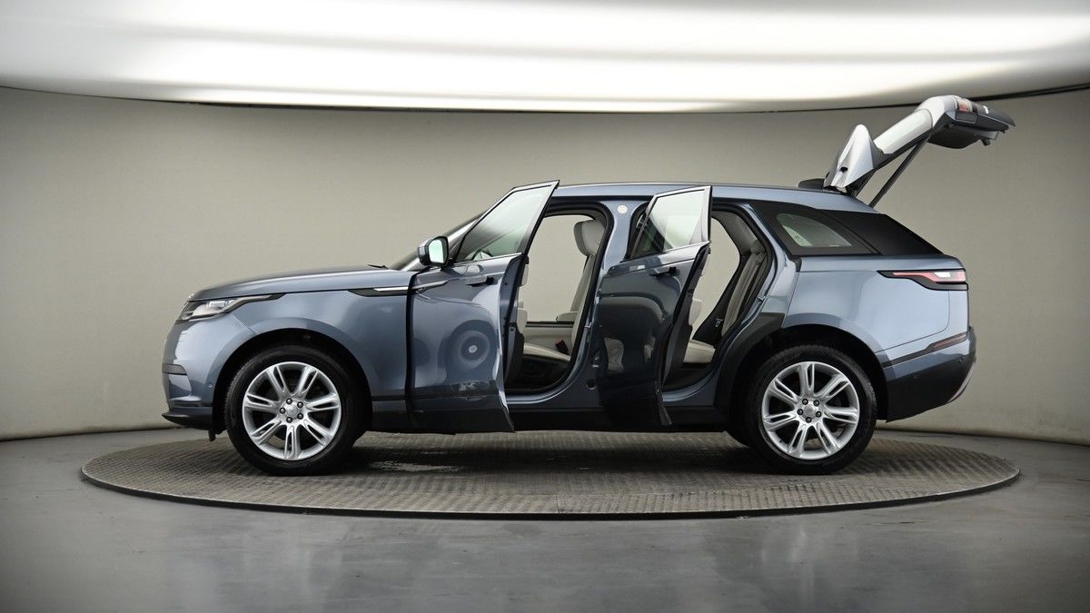More views of Land Rover Range Rover Velar