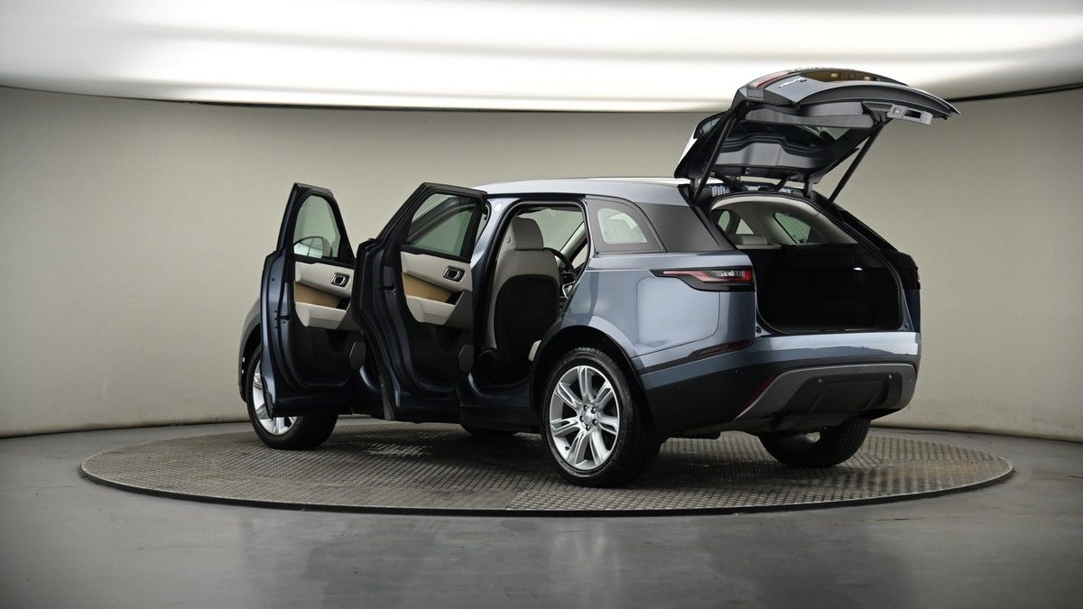 More views of Land Rover Range Rover Velar