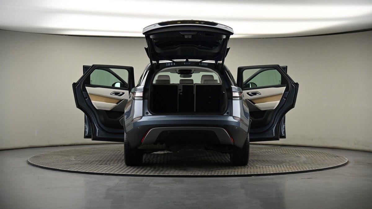 More views of Land Rover Range Rover Velar