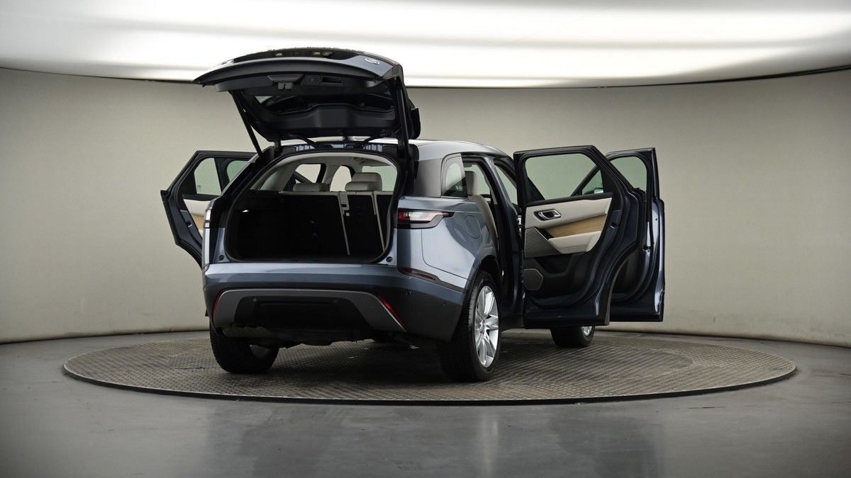 More views of Land Rover Range Rover Velar