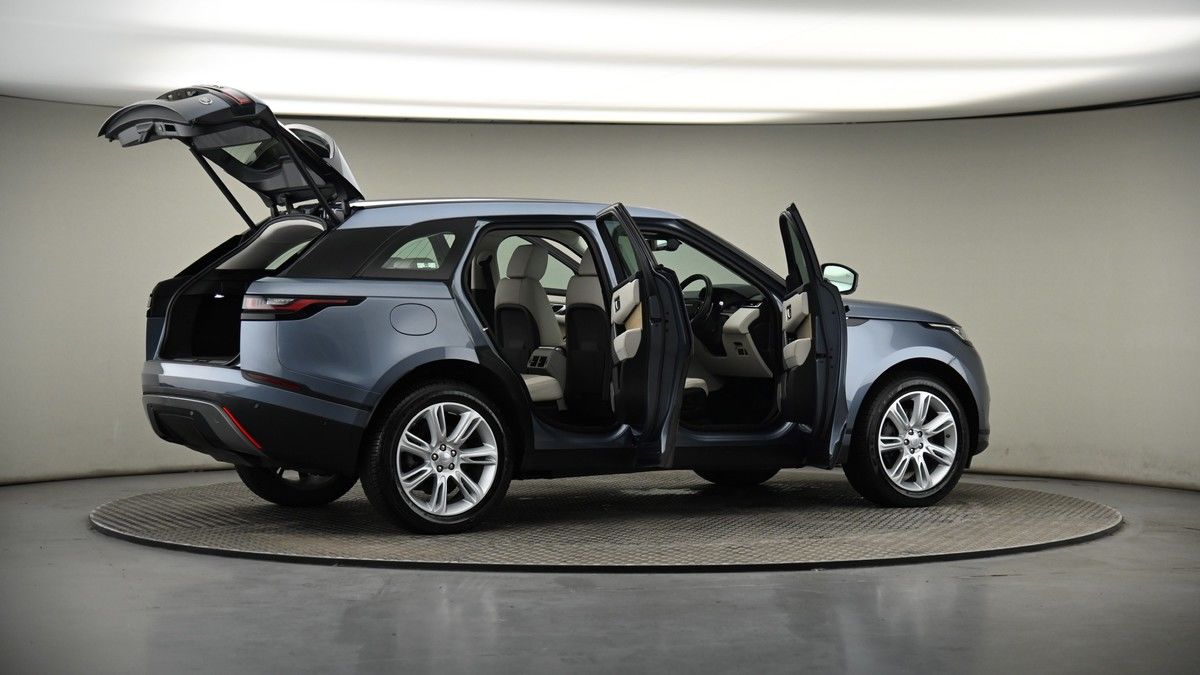 More views of Land Rover Range Rover Velar