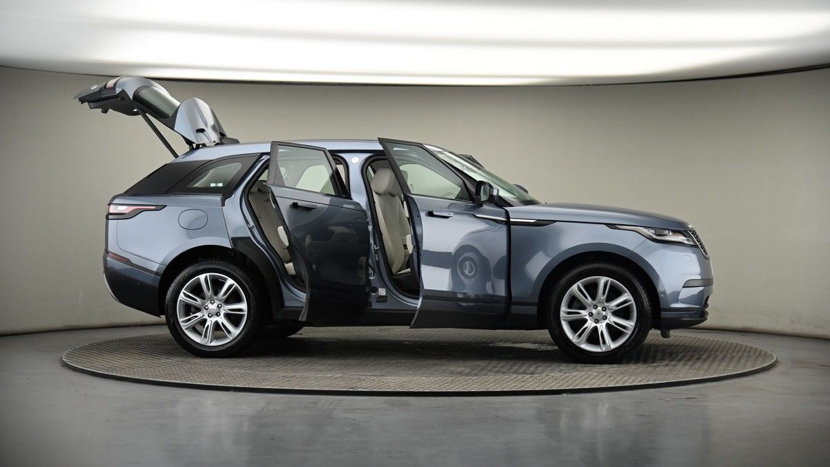More views of Land Rover Range Rover Velar