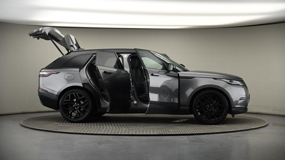 More views of Land Rover Range Rover Velar