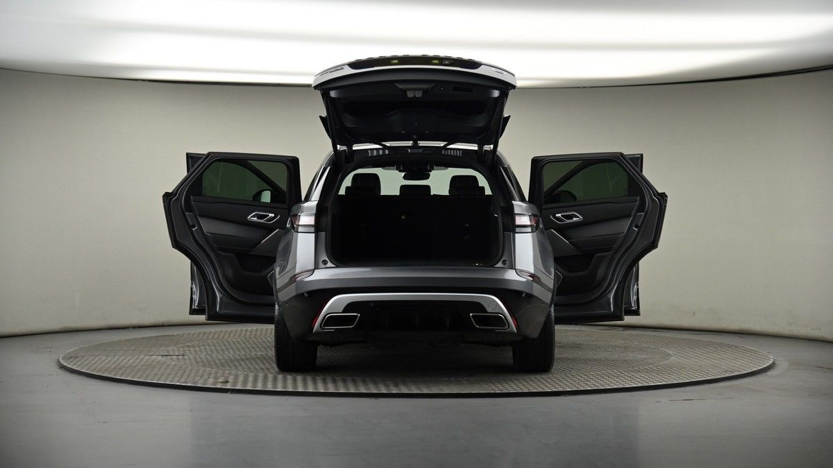 More views of Land Rover Range Rover Velar