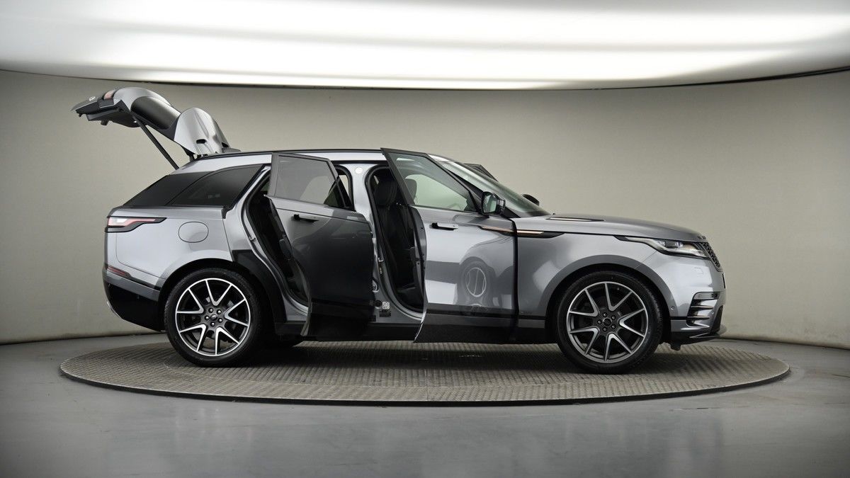 More views of Land Rover Range Rover Velar