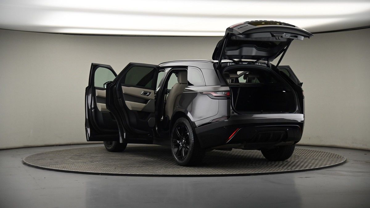 Land Rover Range Rover Velar Image 8