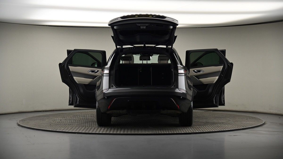 More views of Land Rover Range Rover Velar