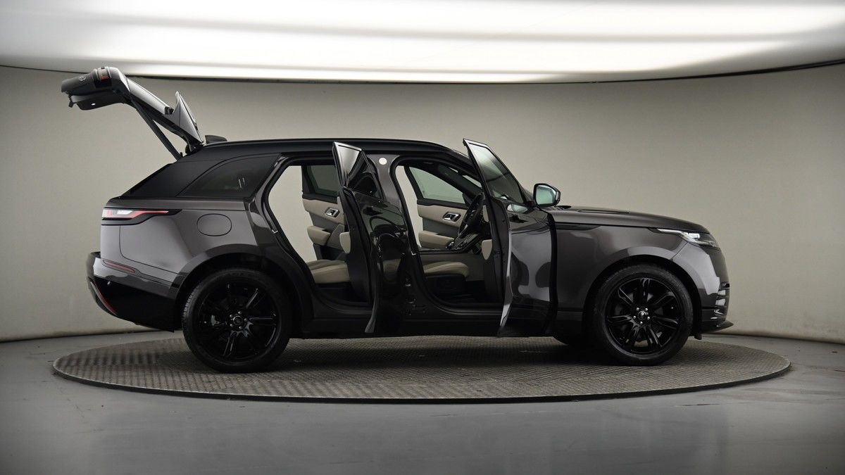 More views of Land Rover Range Rover Velar