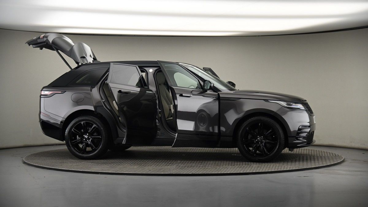 More views of Land Rover Range Rover Velar