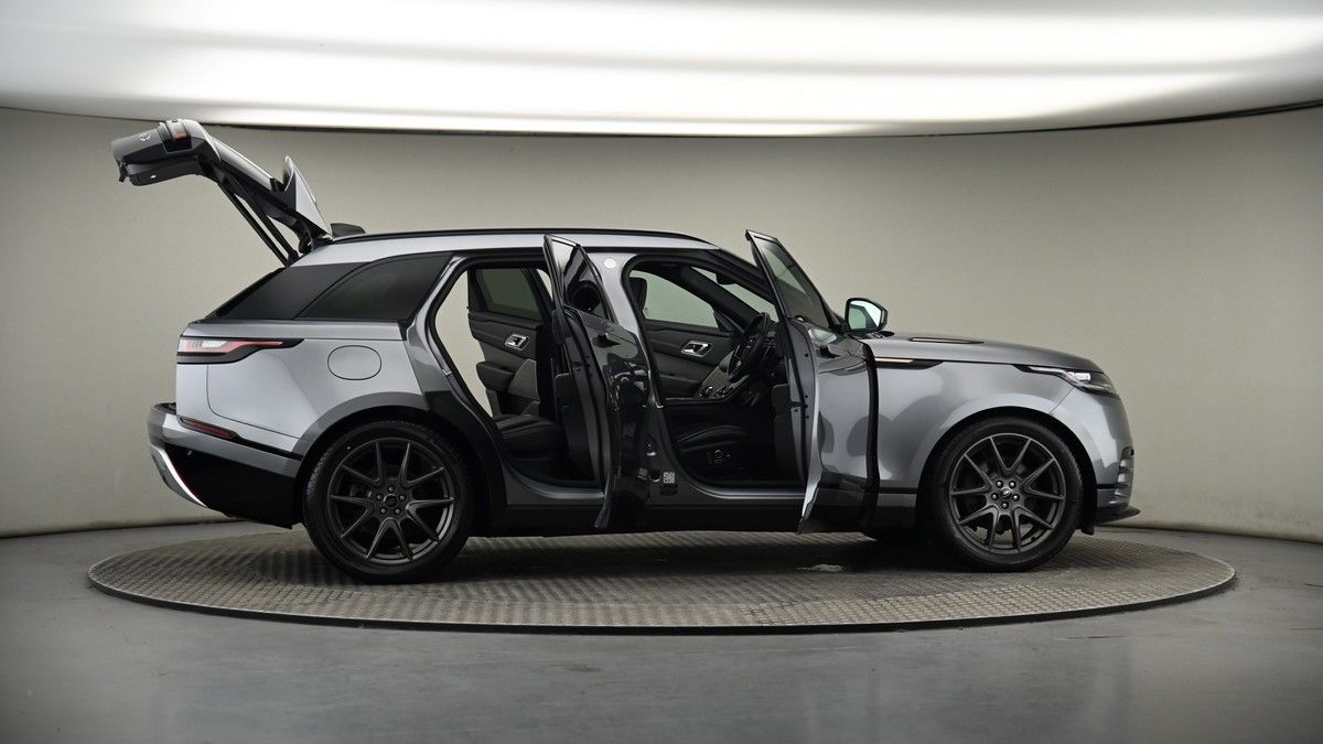 More views of Land Rover Range Rover Velar