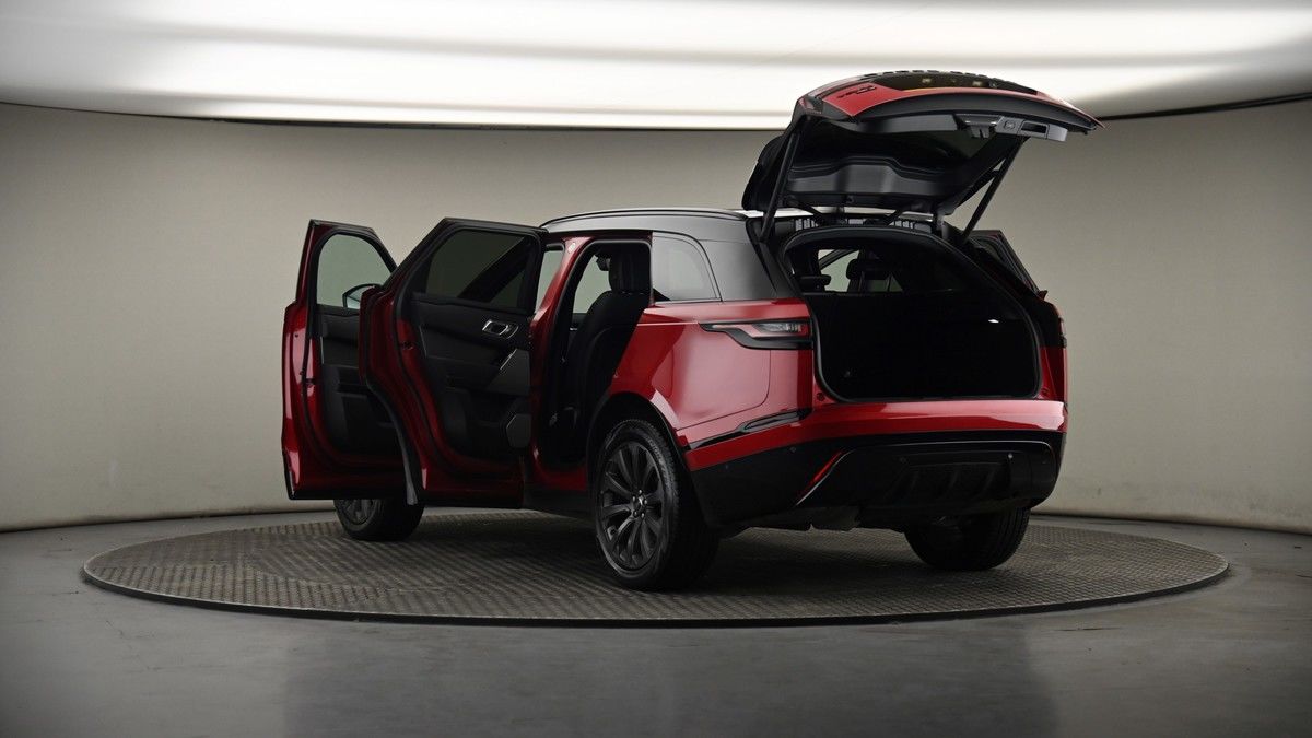 Land Rover Range Rover Velar Image 8