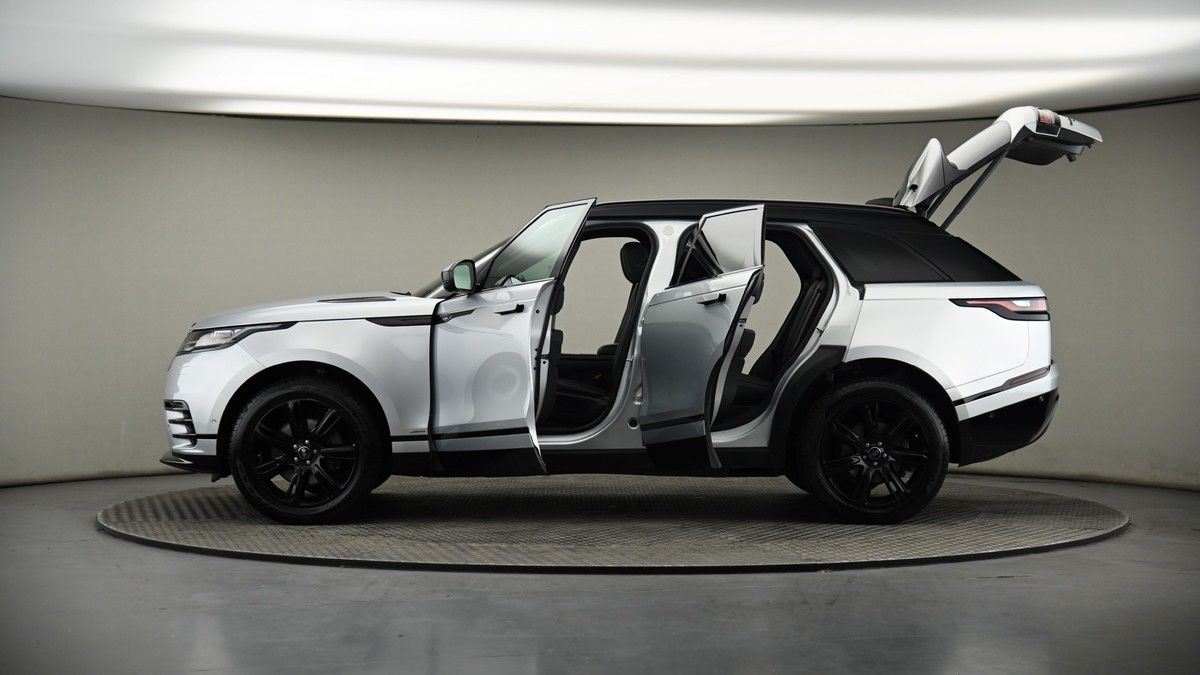 More views of Land Rover Range Rover Velar