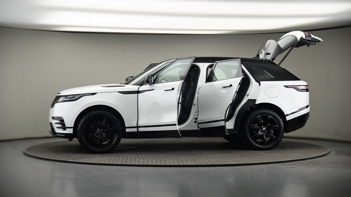 More views of Land Rover Range Rover Velar