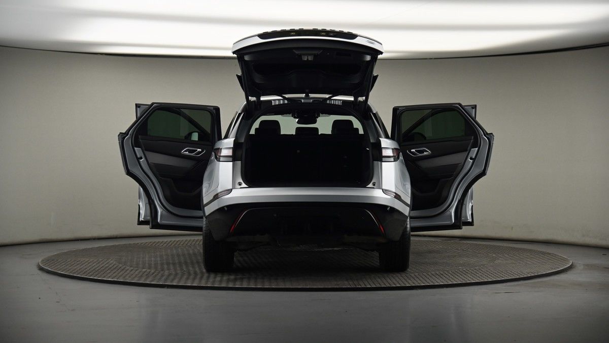 More views of Land Rover Range Rover Velar