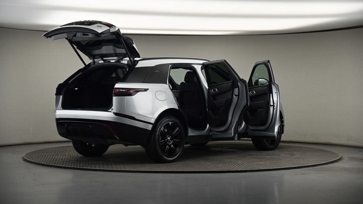 More views of Land Rover Range Rover Velar