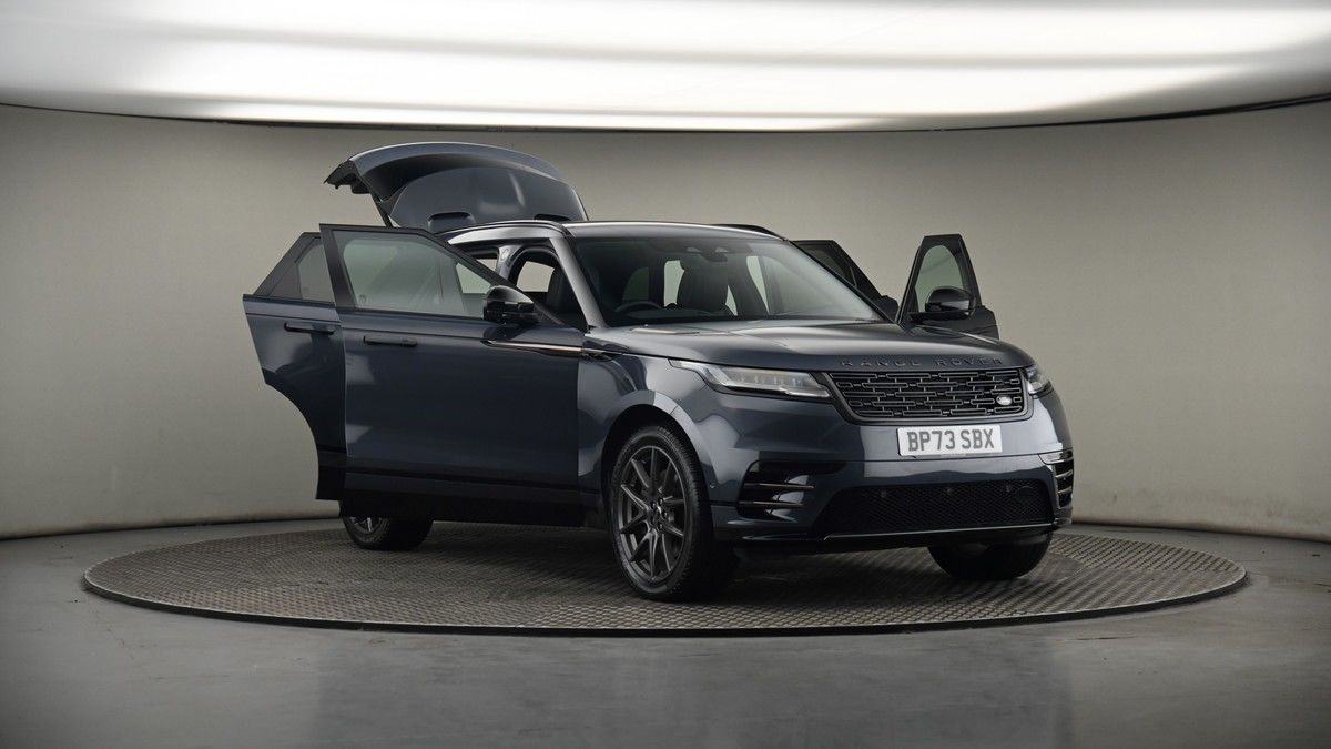 More views of Land Rover Range Rover Velar