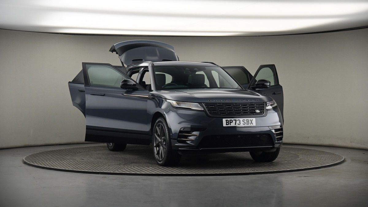 More views of Land Rover Range Rover Velar