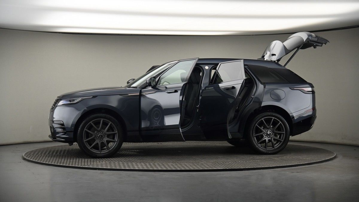 More views of Land Rover Range Rover Velar