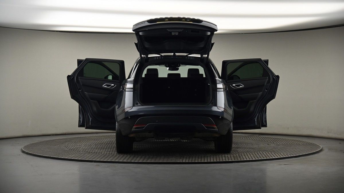 More views of Land Rover Range Rover Velar