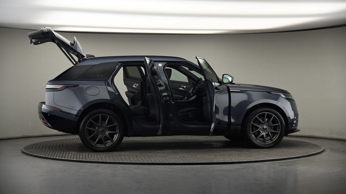 More views of Land Rover Range Rover Velar