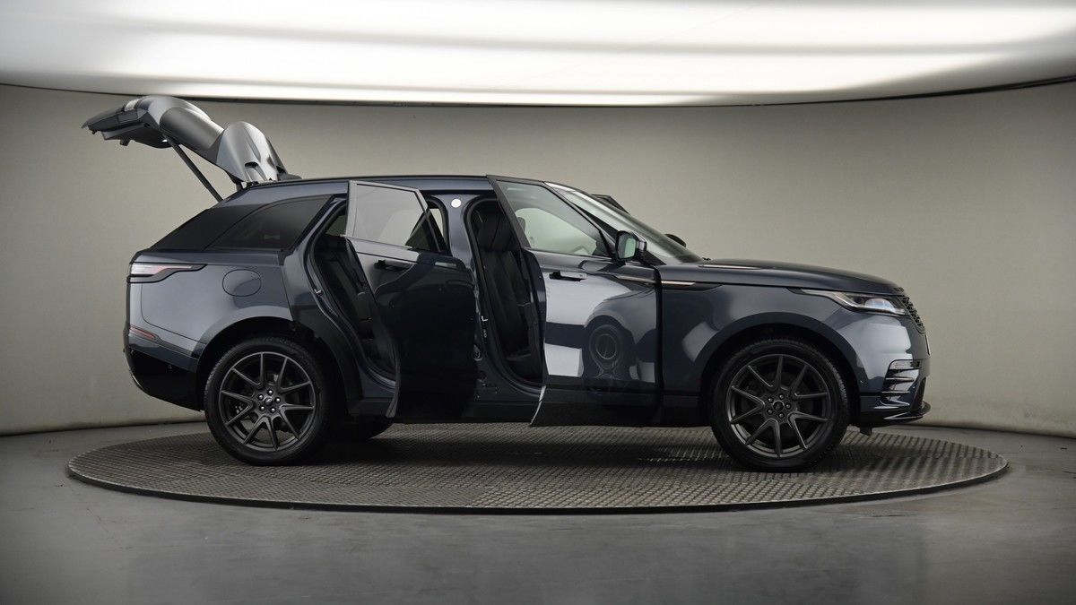 More views of Land Rover Range Rover Velar