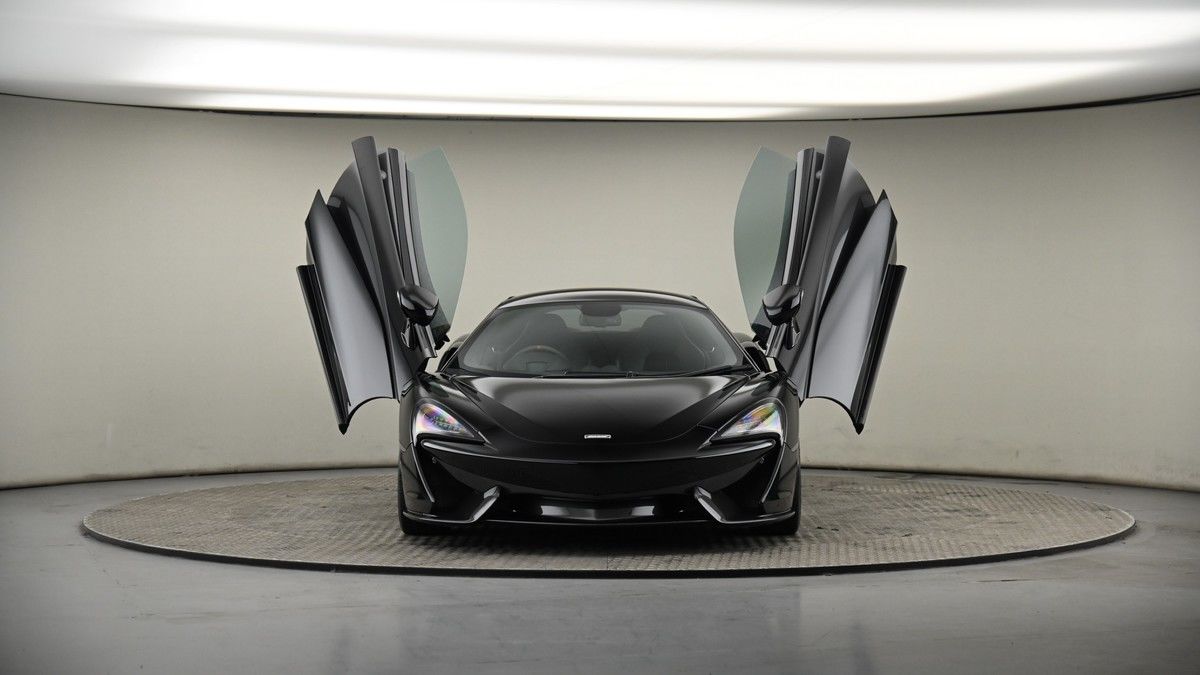 More views of McLaren 570S
