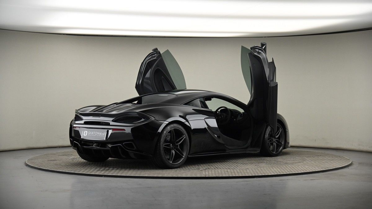 More views of McLaren 570S