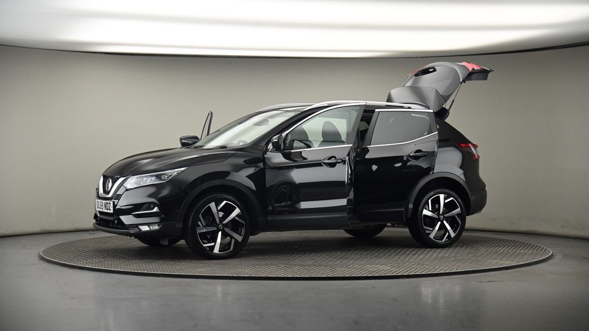 More views of Nissan Qashqai
