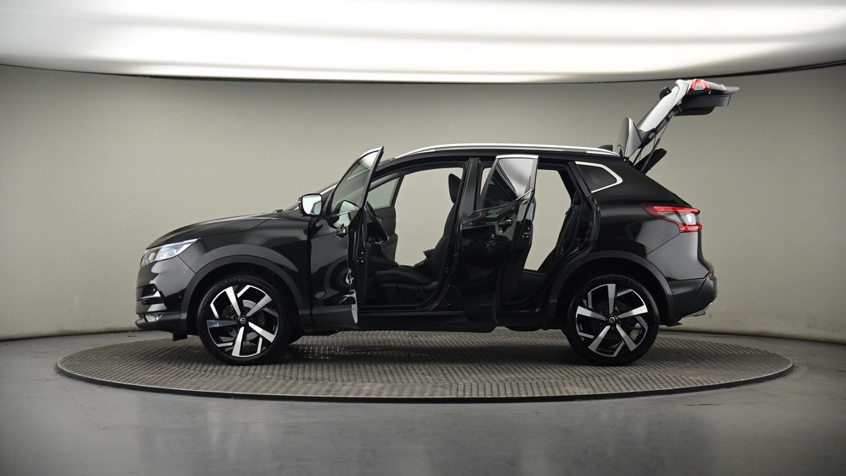 More views of Nissan Qashqai