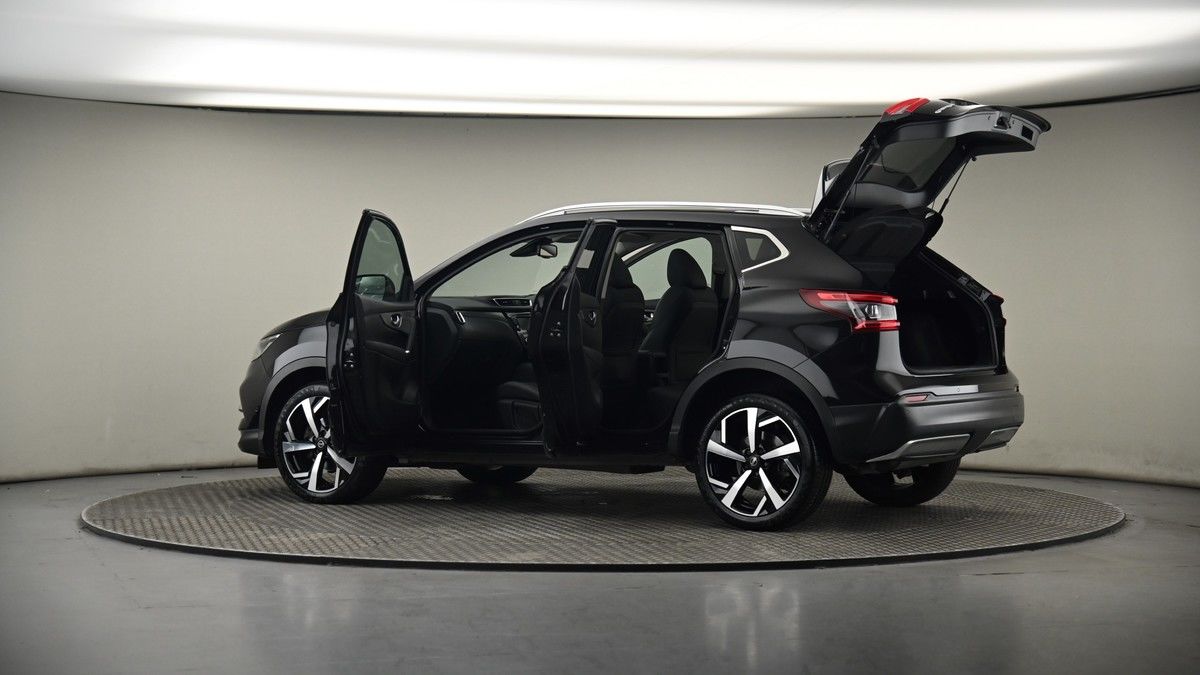 More views of Nissan Qashqai