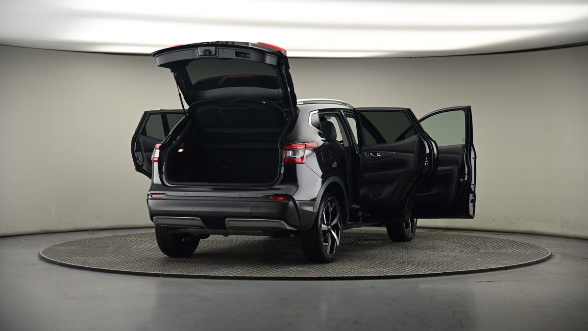 More views of Nissan Qashqai