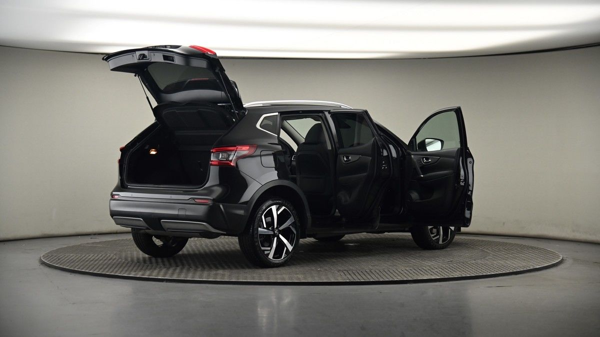 More views of Nissan Qashqai