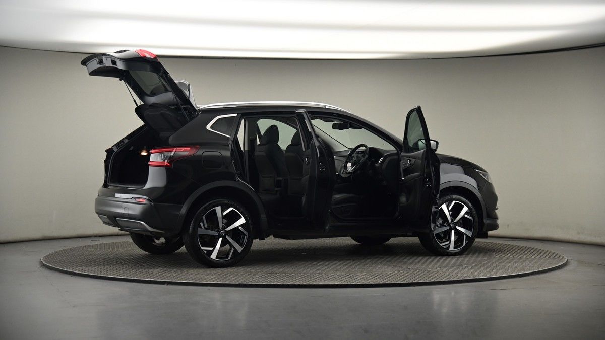 More views of Nissan Qashqai