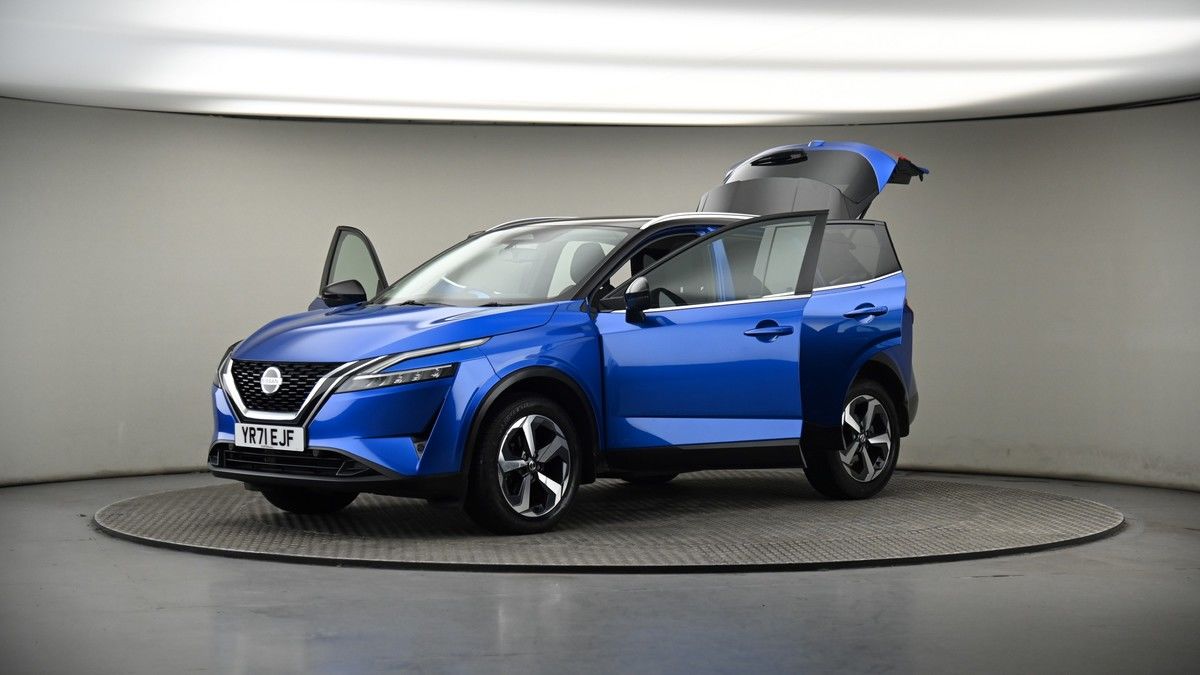 More views of Nissan Qashqai