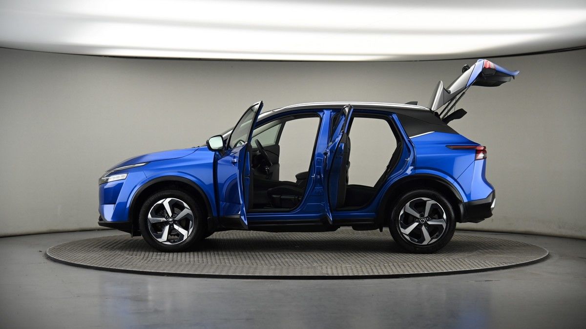 More views of Nissan Qashqai