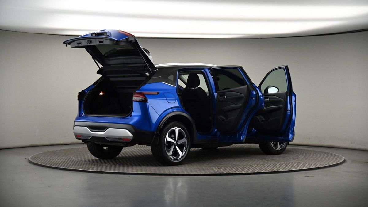 More views of Nissan Qashqai