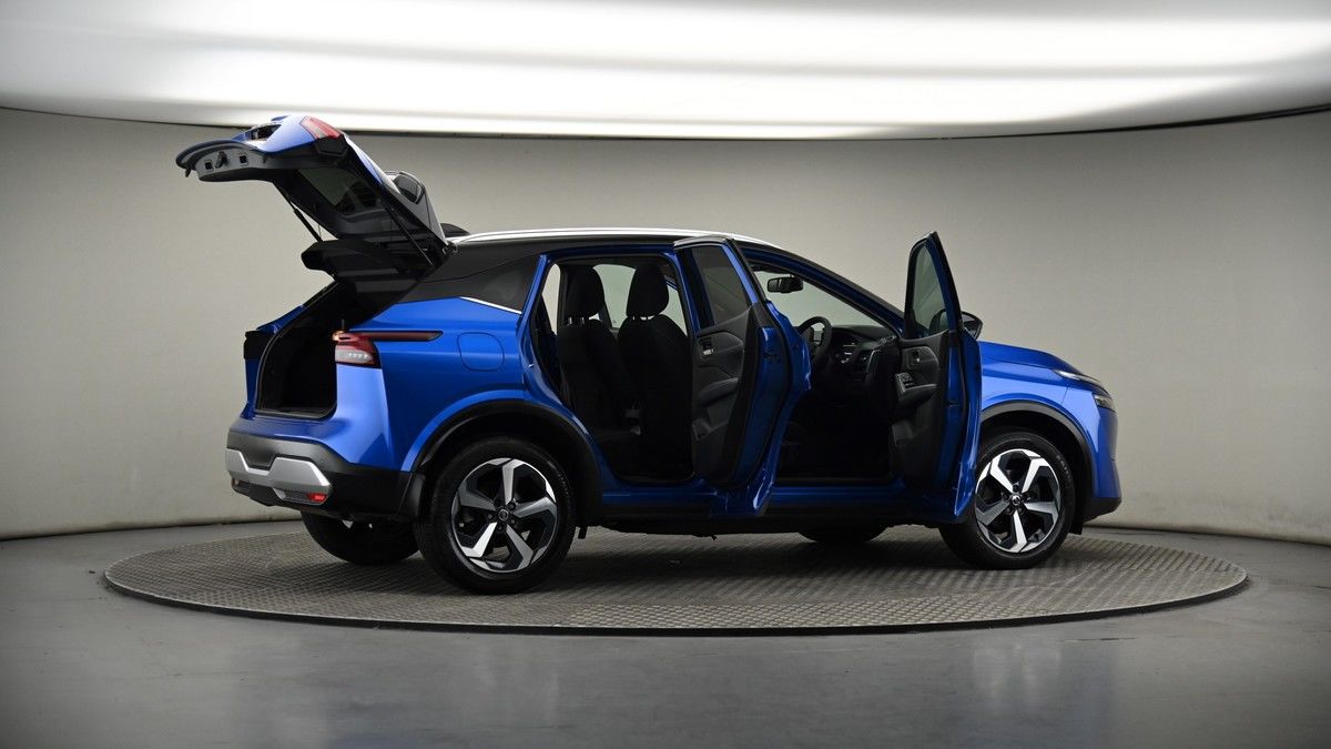 More views of Nissan Qashqai