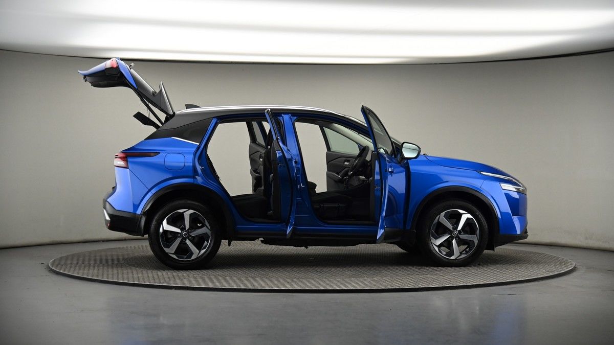 More views of Nissan Qashqai
