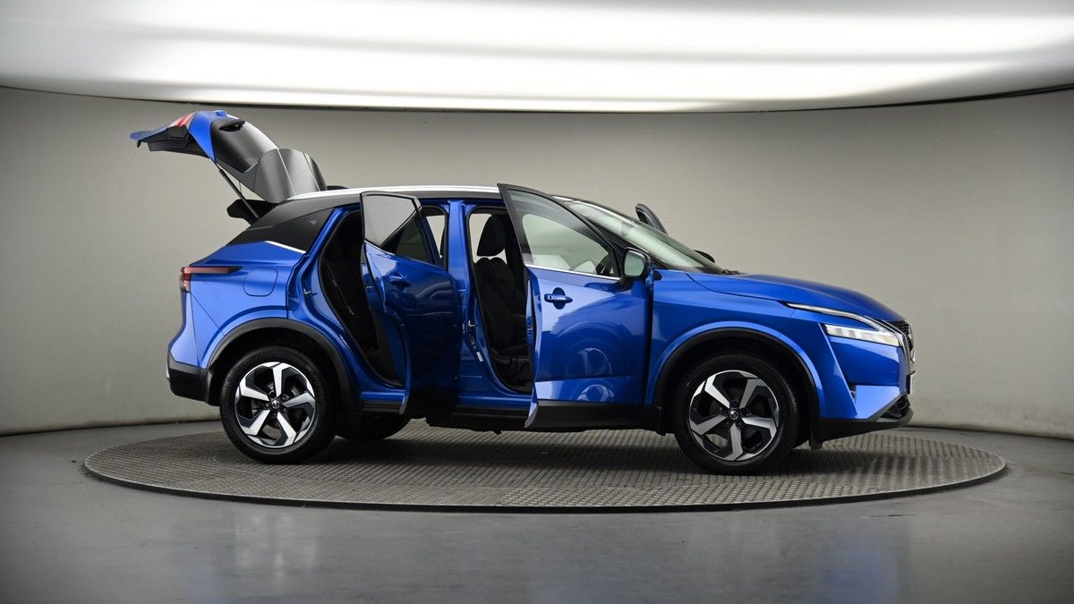 More views of Nissan Qashqai