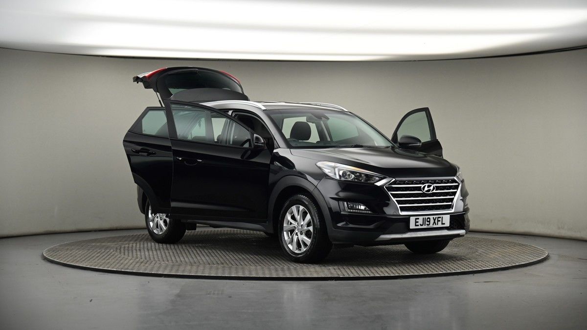 More views of Hyundai TUCSON