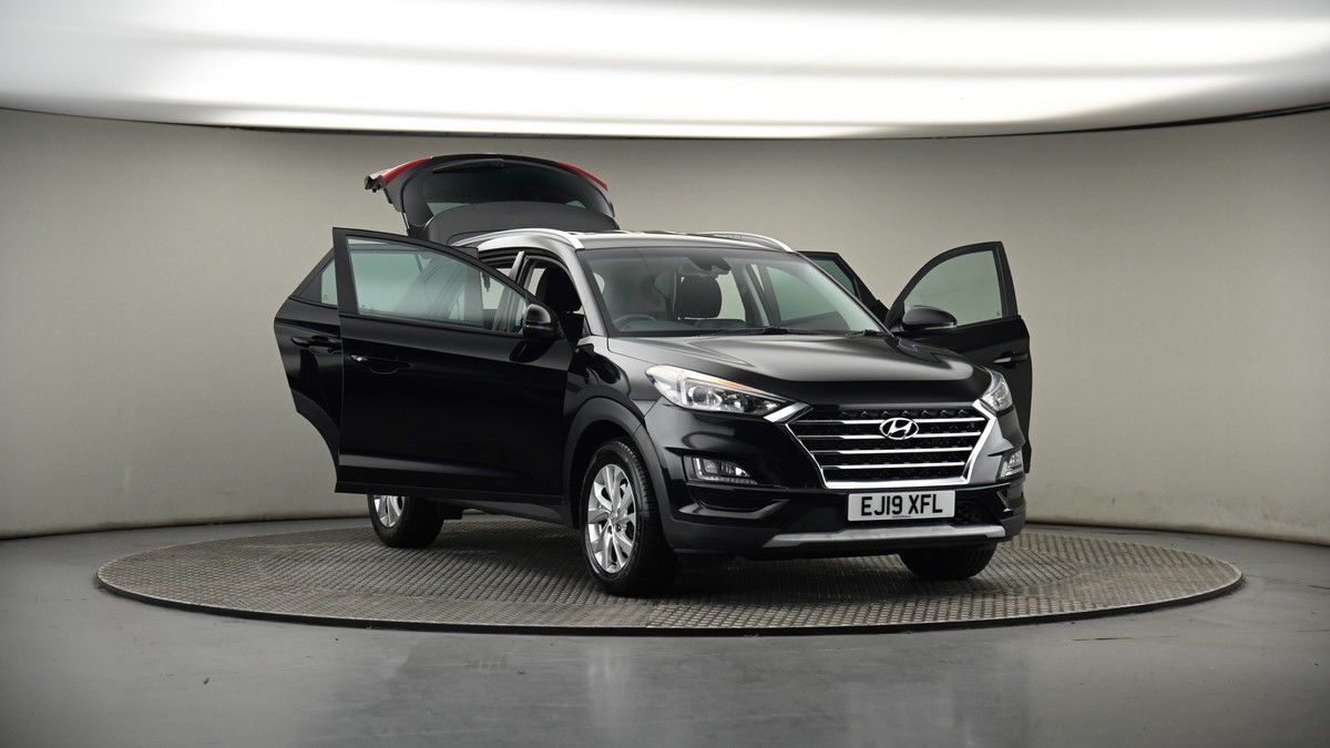 More views of Hyundai TUCSON