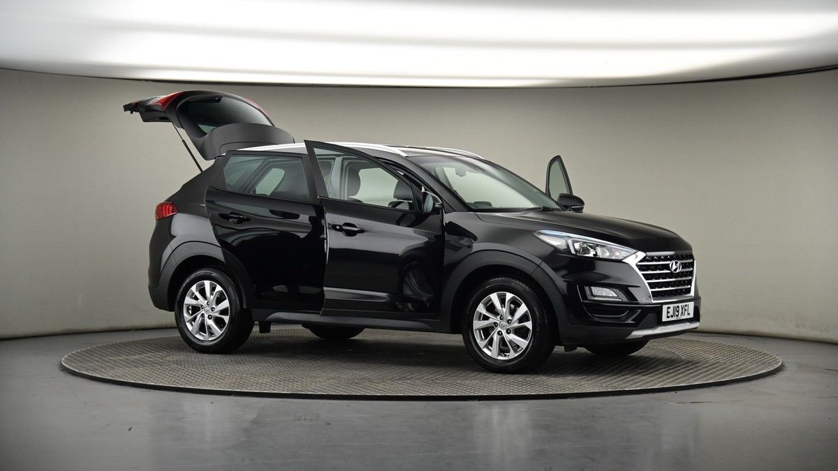 More views of Hyundai TUCSON