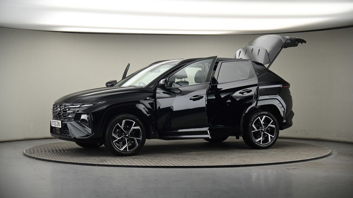 More views of Hyundai TUCSON