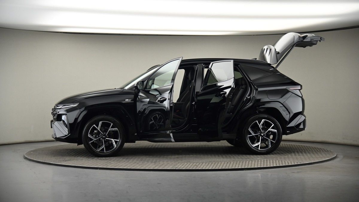 More views of Hyundai TUCSON
