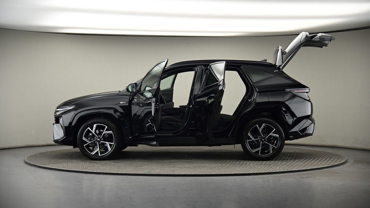 More views of Hyundai TUCSON